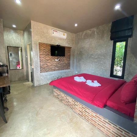 The Loft House Sakaeo Hotel Watthana Nakhon Kültér fotó