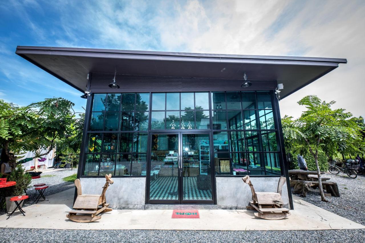 The Loft House Sakaeo Hotel Watthana Nakhon Kültér fotó